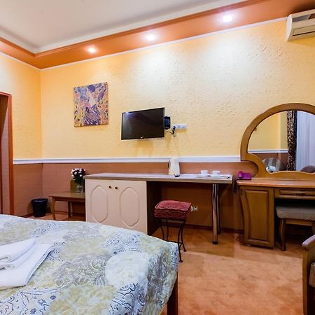 Tiso Apart Hotel Kiev Ngoại thất bức ảnh