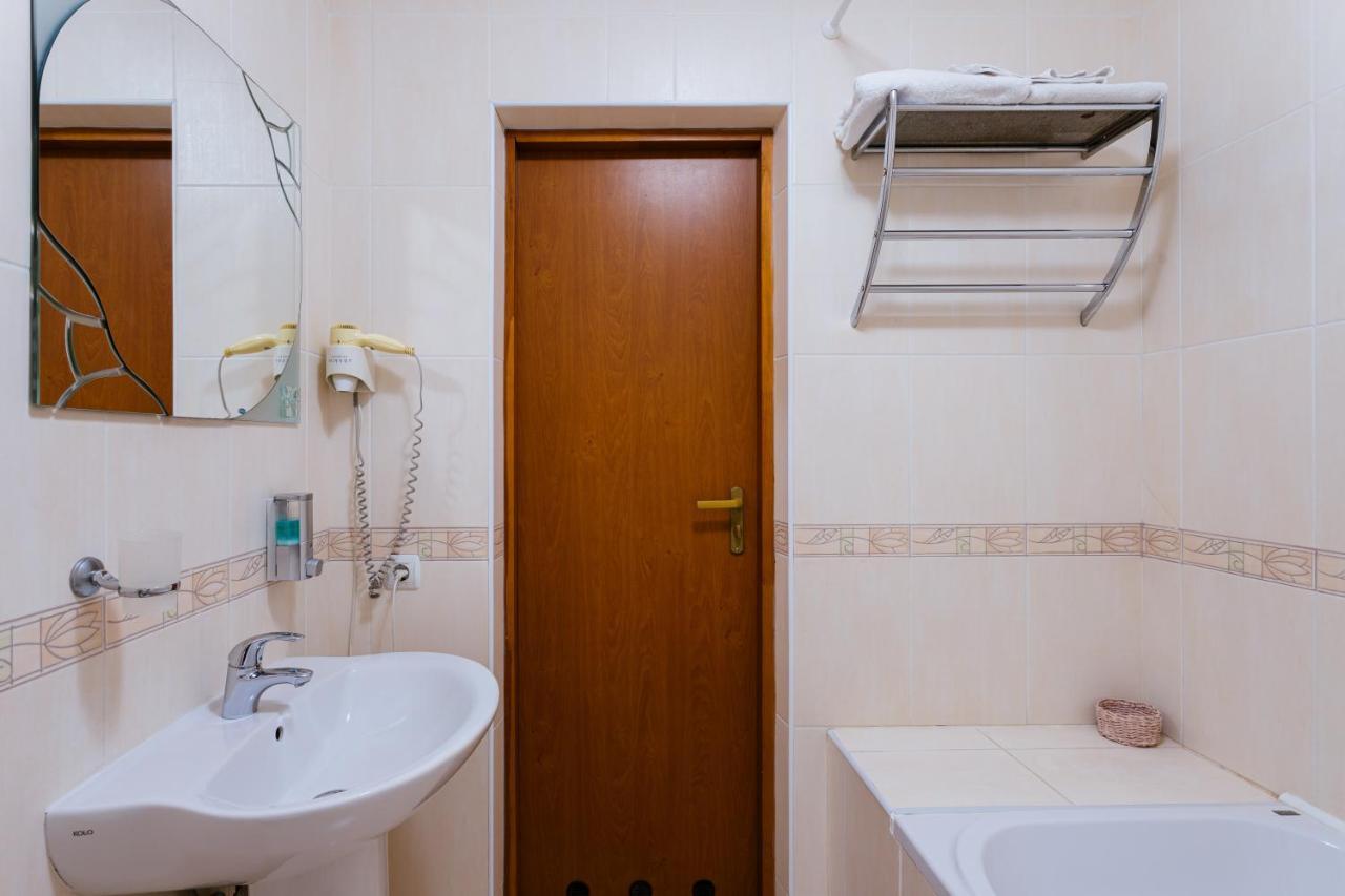 Tiso Apart Hotel Kiev Ngoại thất bức ảnh